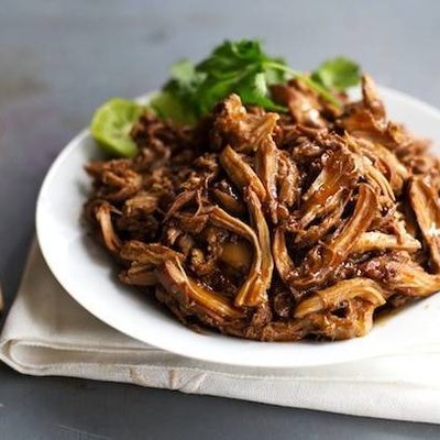 Honey Glazed Crockpot Chicken Adobo - simple pantry ingredients, hardly any hands-on time, 200 calories. | https://simple-slim.today